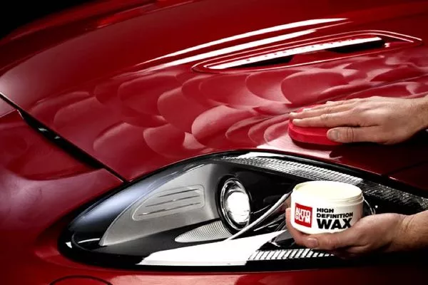 It is best to apply car wax on a shady weather or location; exposure to direct sunlight is not recommendable applying car wax