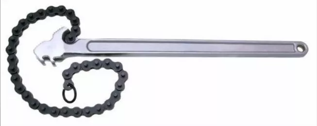 Strap or chain wrench