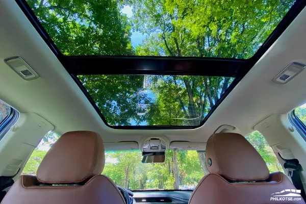 Geely Azkarra sunroof