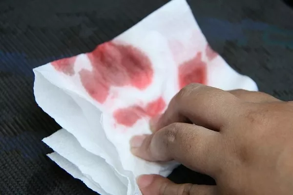 Blotting blood