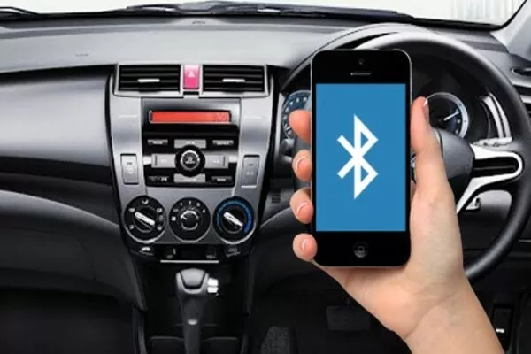 Phone and car stereo connection via Bluetooth