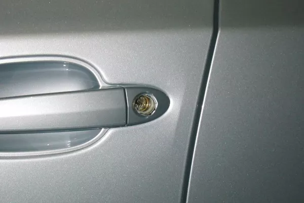 broken car door lock