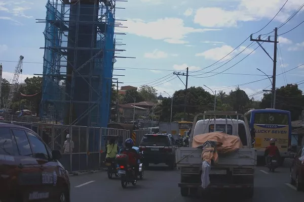 Construction for an MRT starts in Mindanao Avenue this 2019 Road with worse traffic Manila_mindanao avenue