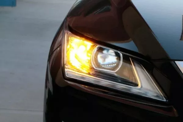 A picture of a car's signal lights turned on