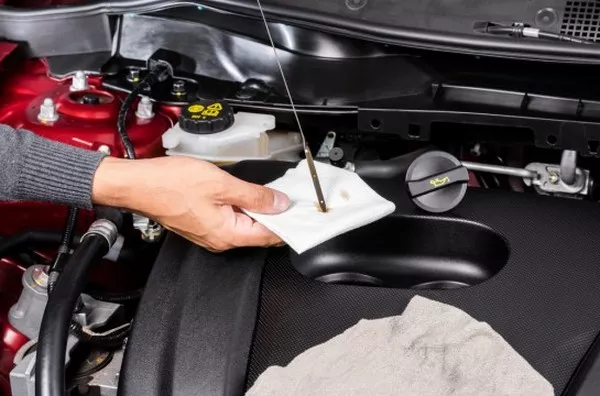 To help you identify if the car’s engine has problems lurking in its deeper parts, its oil will be very useful through oil analysis check car engine oil