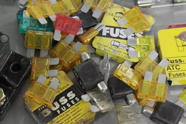 Car fuses