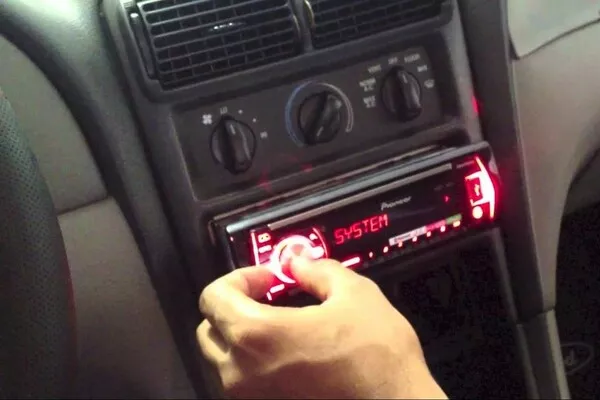 A car radio that’s stuck on ON can give you a hard time along with annoying consequences Car stereo