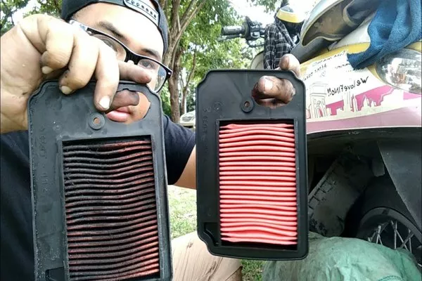 dirty and clean air filters