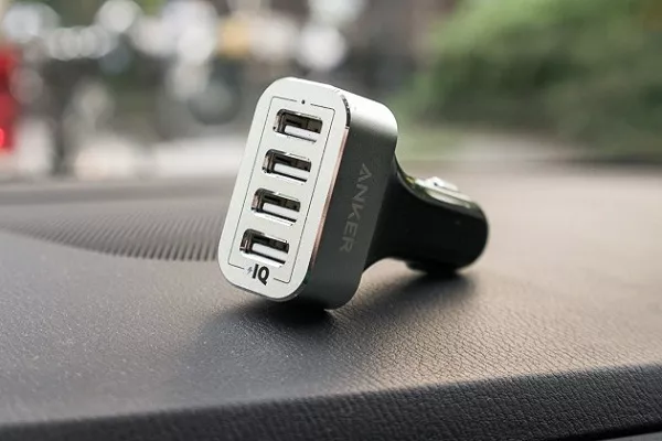 Car gadget for road trips 2019_charger