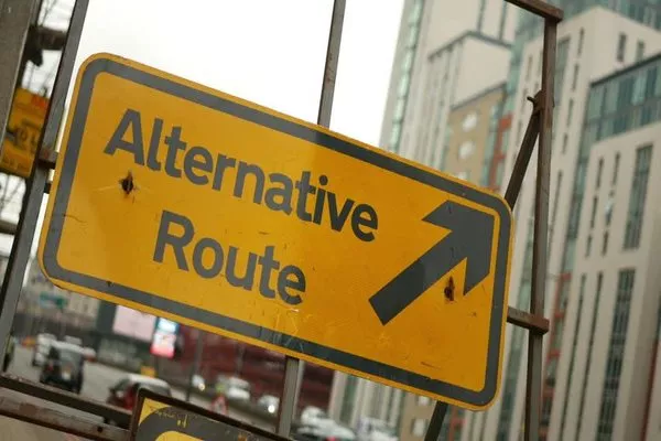 Alternative Route sign
