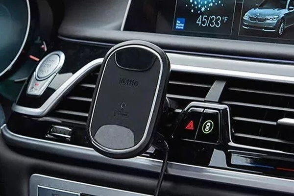 wireless charging in the car