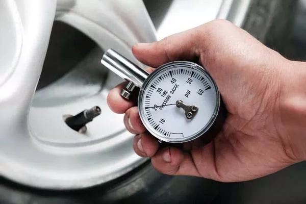 Checking tire pressure