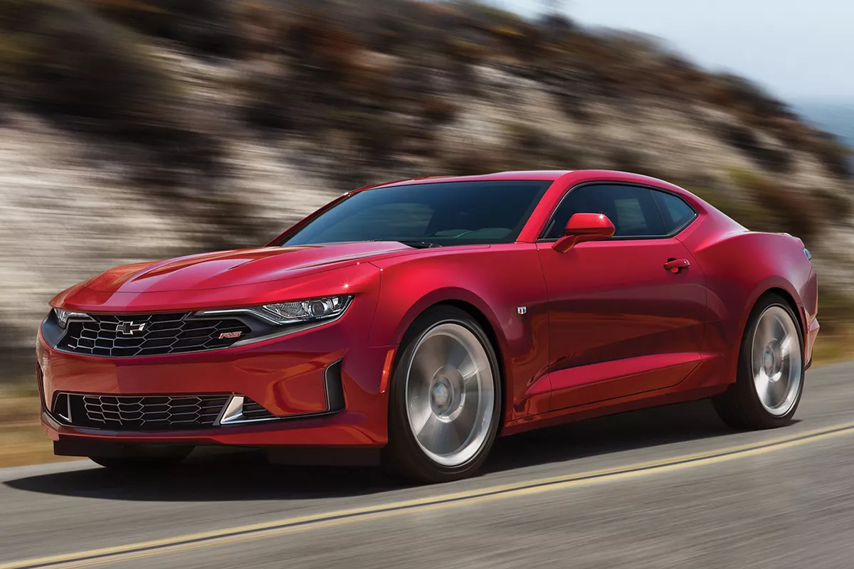 A picture of the Chevrolet Camaro on the road