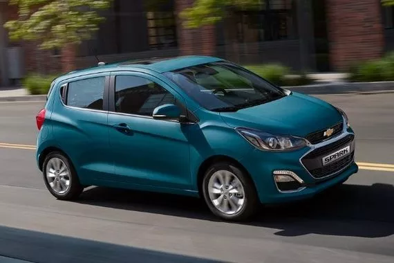 The Chevrolet Spark is part of ongoing production cars with a short wheelbase Chevrolet Spark on the road