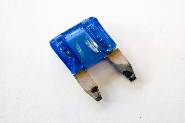 Cigarette lighter fuses