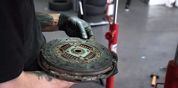 Look for these indicators that you’re clutch is scrapped and causing difficulty when driving car clutch