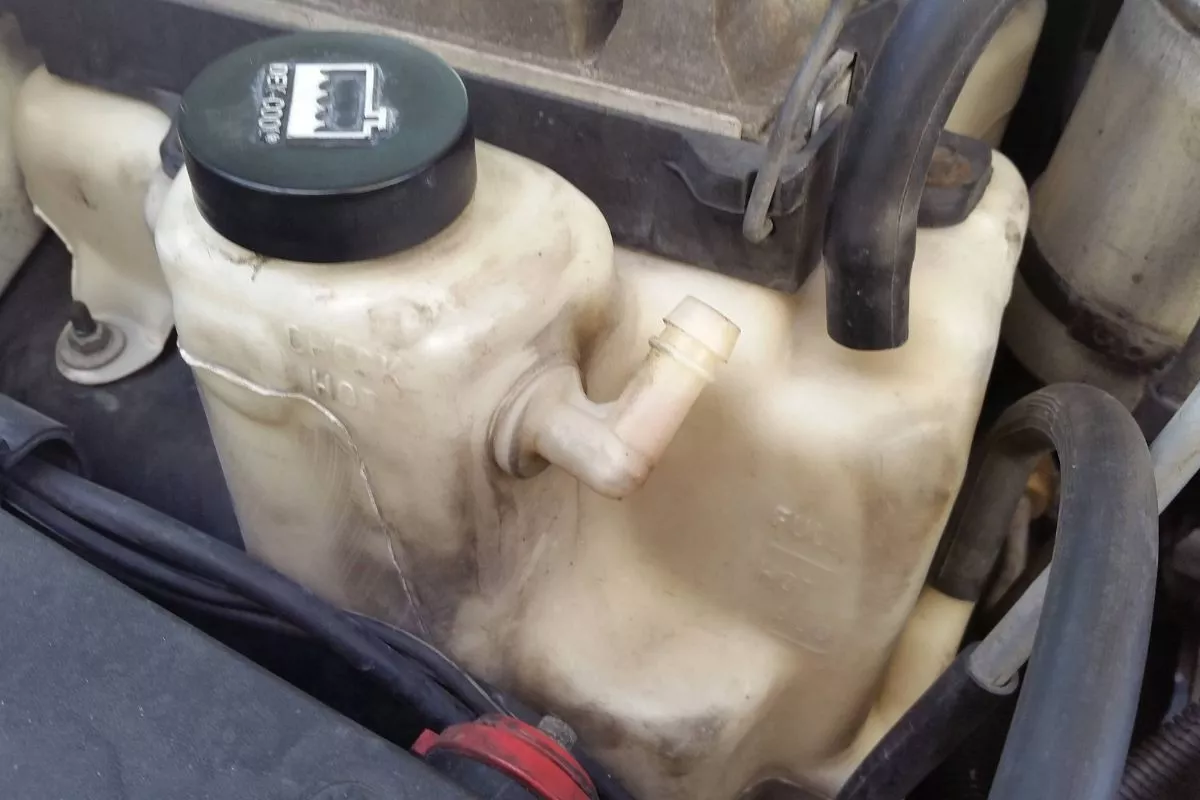 A picture of an overflow tank