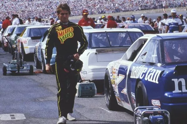 A picture of Tom Cruise in a scene in Days of Thunder