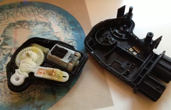 Opened door lock actuators