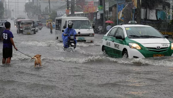 flood in the Philippine streets