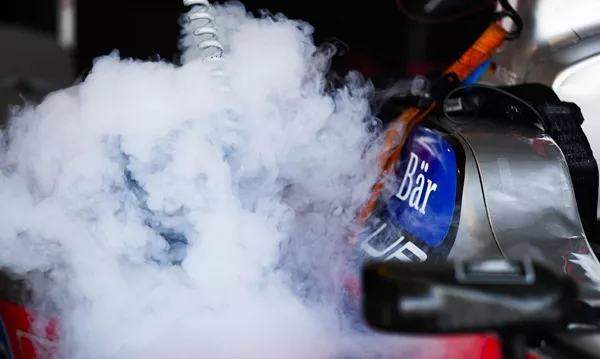 use dry ice to remove car dent