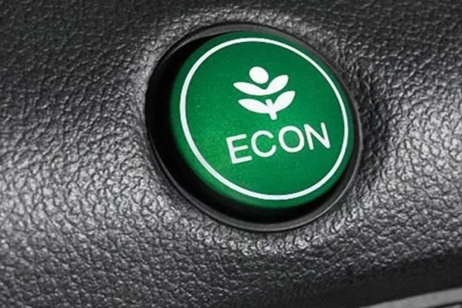A green ECON mode in a car