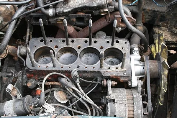 Engine cylinder block