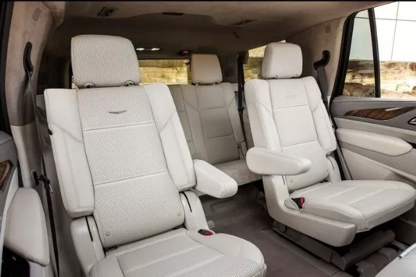 Cadillac Escalade interior 
