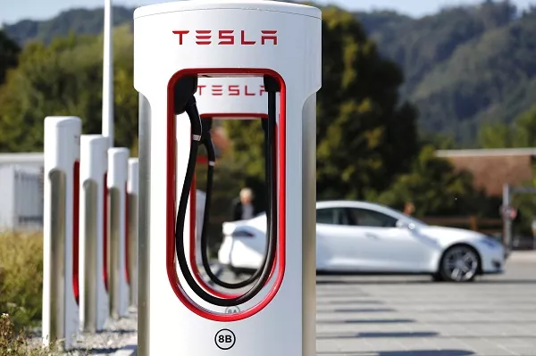 EV Charger Tesla Supercharger