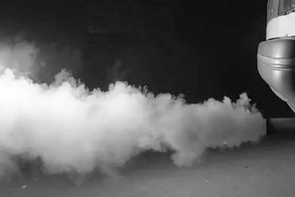 exhaust pipe smoke