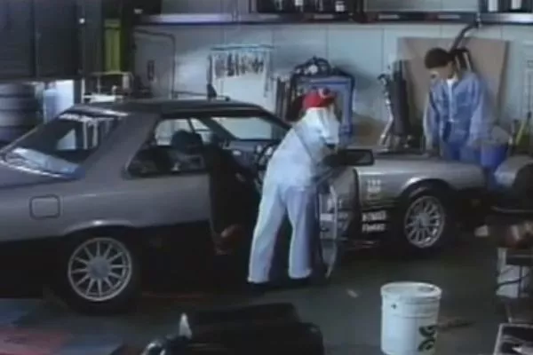 A picture of the garage scene in Megalopolis Expressway Trail