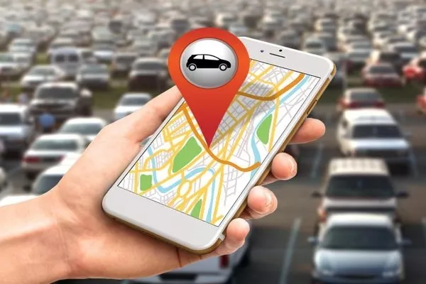 Searching for a parking lot using mobile map app