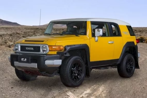 Toyota FJ Cruiser front view