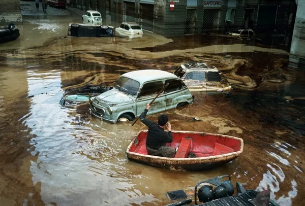 flood and cars