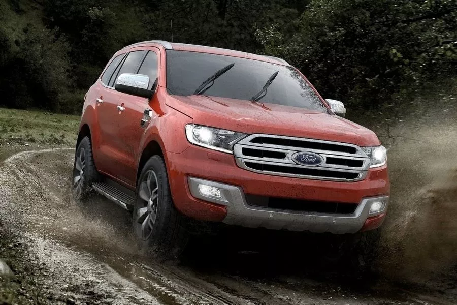 Ford Everest front view