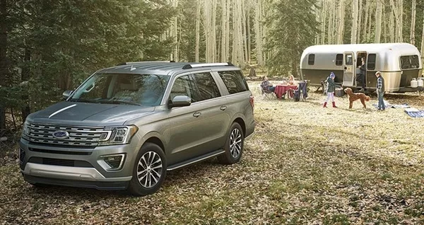 Earned 5-star safety ratings from the National Highway Traffic Safety Administration (NHTSA), and the biggest SUV with a 5-star rating. ford expedition 2018 exterior