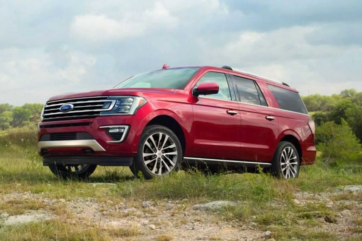 The Ford Expedition parked off road.
