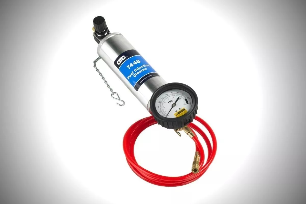 A picture of a fuel injector cleaning cool