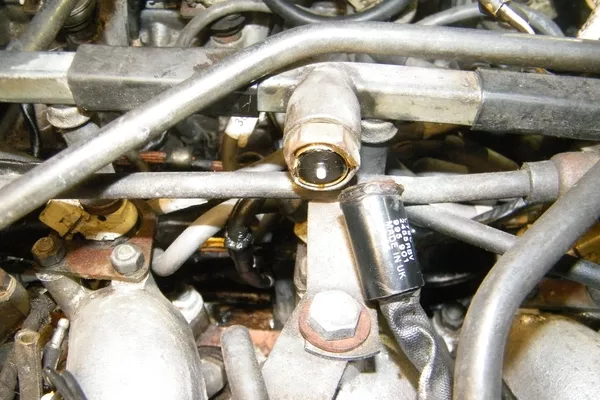 Fuel temperature sensor 