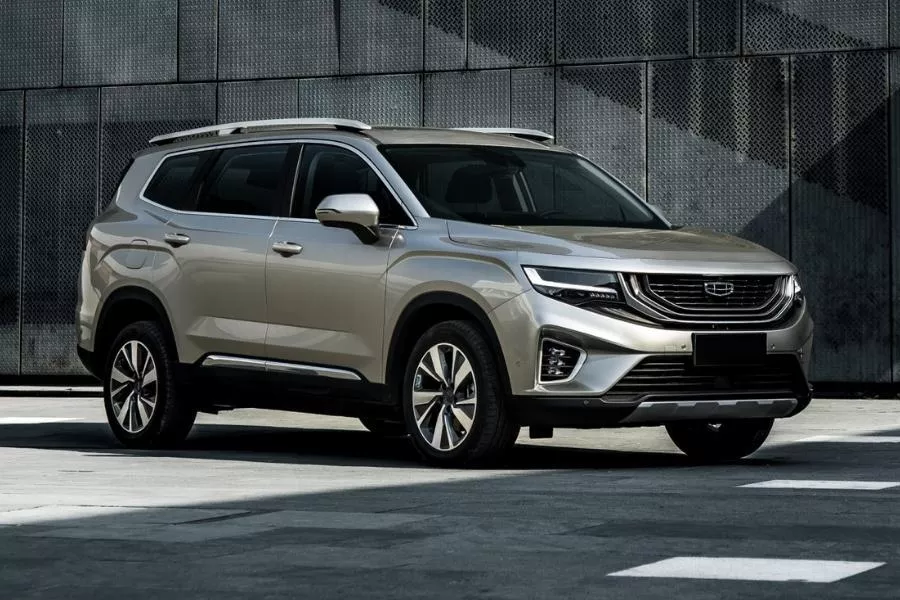 Geely Okavango in Luna Silver body color option