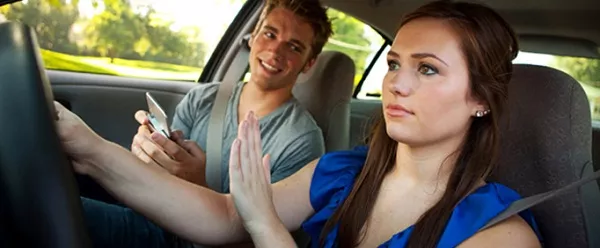 do not distract driver