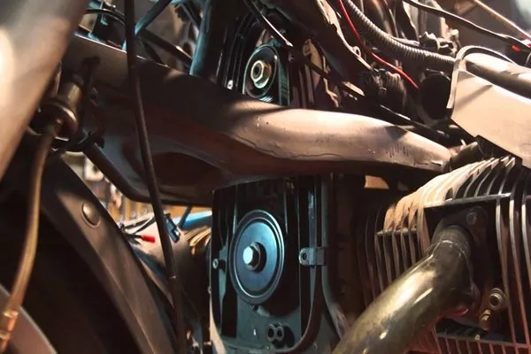 Hall-effect sensor comprises a transducer that differs its output voltage depending on the magnetic field hall effect sensor