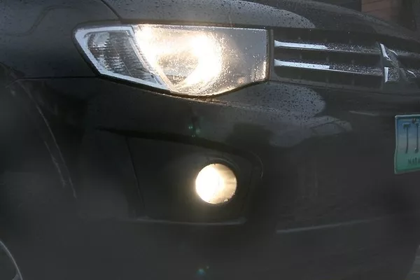 Car headlight 
