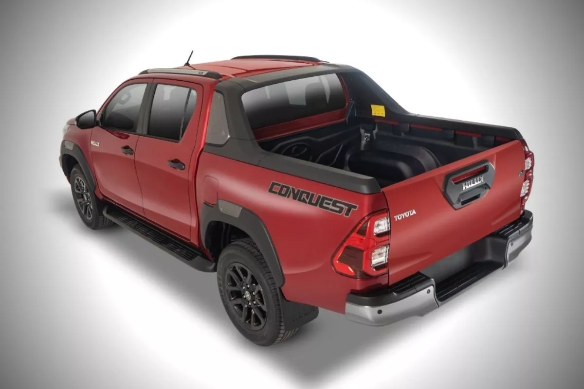 The rear of the Toyota Hilux Conquest