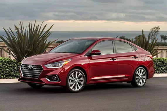 Hyundai Accent front view