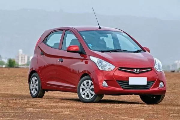 hyundai eon on the road
