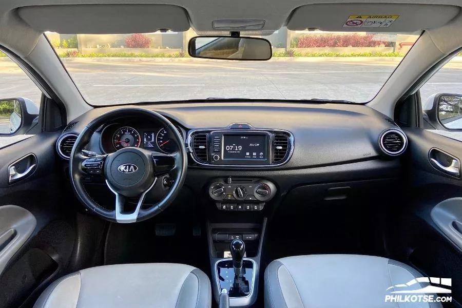 A picture of the interior of the Soluto.