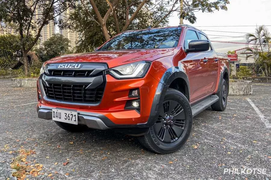 Isuzu D-Max front view