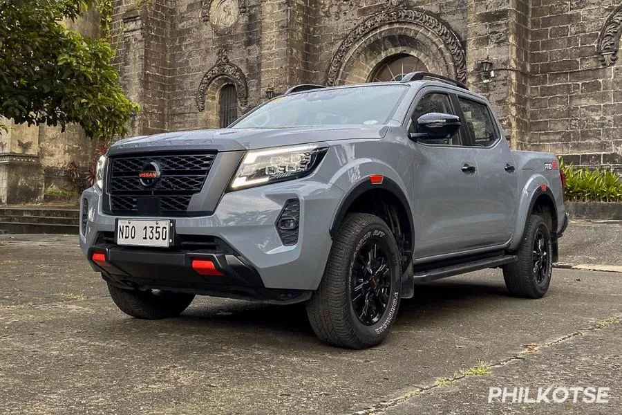 A picture of a Stealth Pearl Grey Nissan Navara PRO-4x