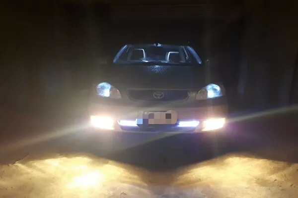 Car with fog lights
